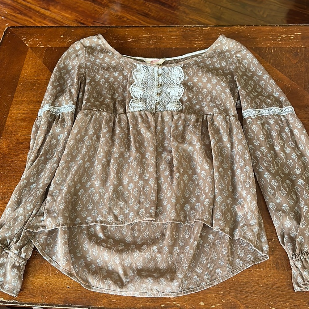 Women’s Sheer Long Sleeve Blouse